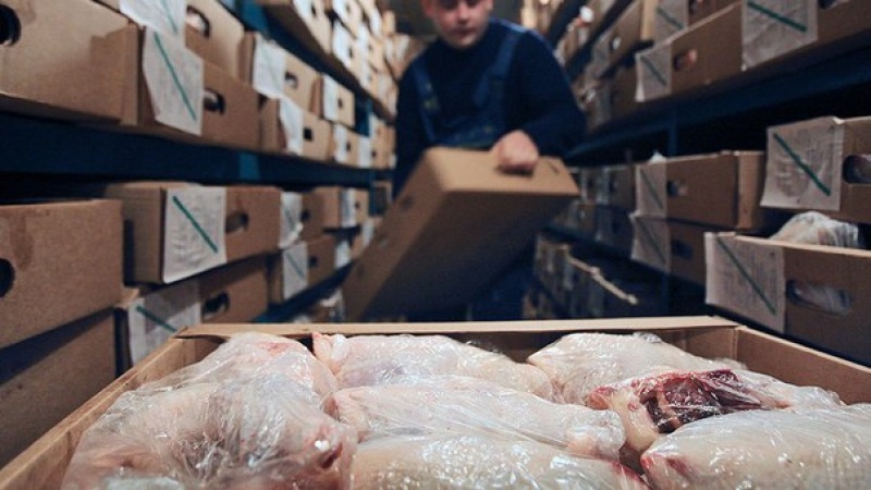 Куриное мясо в России оказалось опасным для жизни